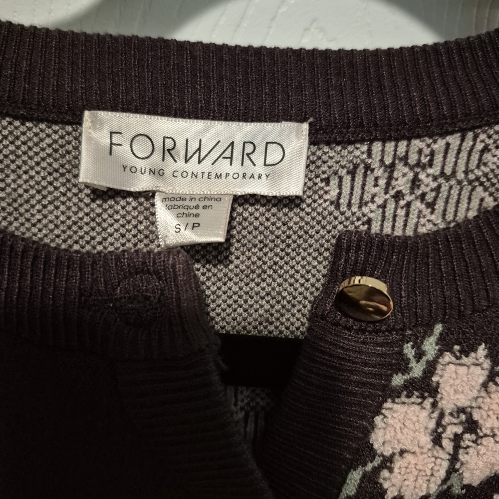 Floral Knit Cardigan Sweater - Picture 2 of 7